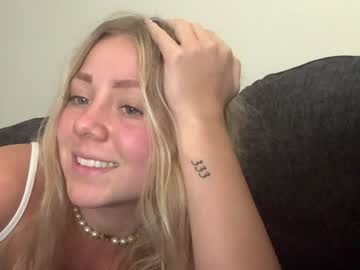 Watch athenadawn live