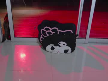 Watch goth_dolll live