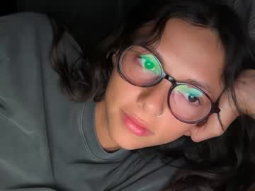 Watch greasybangs live