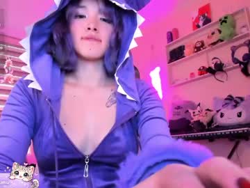 Watch lady_akumu live