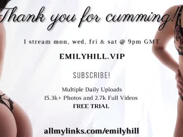 Watch littlee33 live