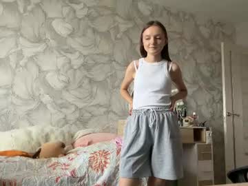 Watch lueyowell live