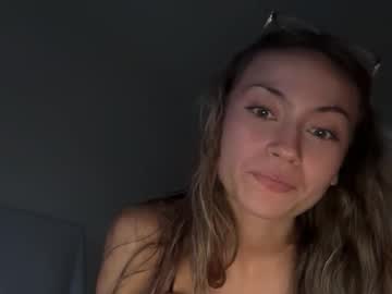 Watch luna_oxox live