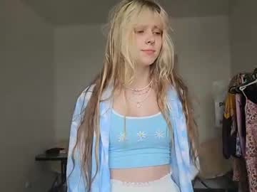 Watch mammiebopp live