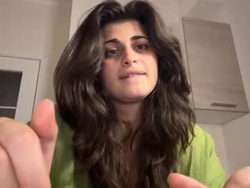 Watch my_dear_diary live