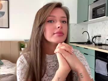 Watch tinybliss live